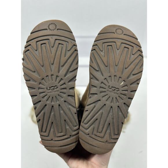 Ugg Bailey Button Triplet Brown Bomber Boot Sheepskin Shearling Lined Sz 6 Tall - Picture 13 of 13